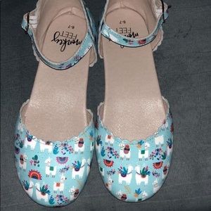 New Monkey Feet 6/7 Llama Mackenna’s